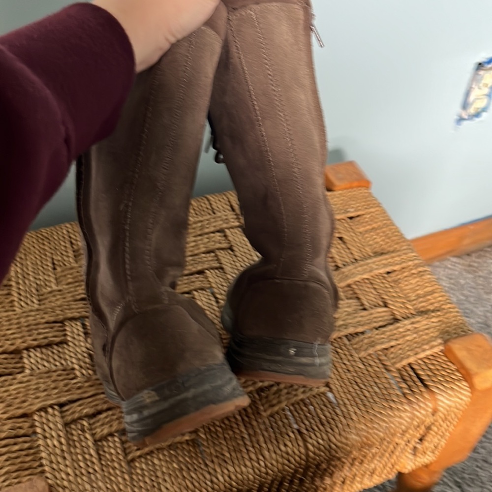 TEVA Hiking Boots - Picture 3 of 7
